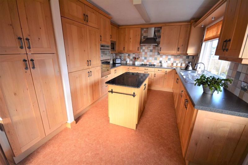 Kitchen/Diner- click for photo gallery